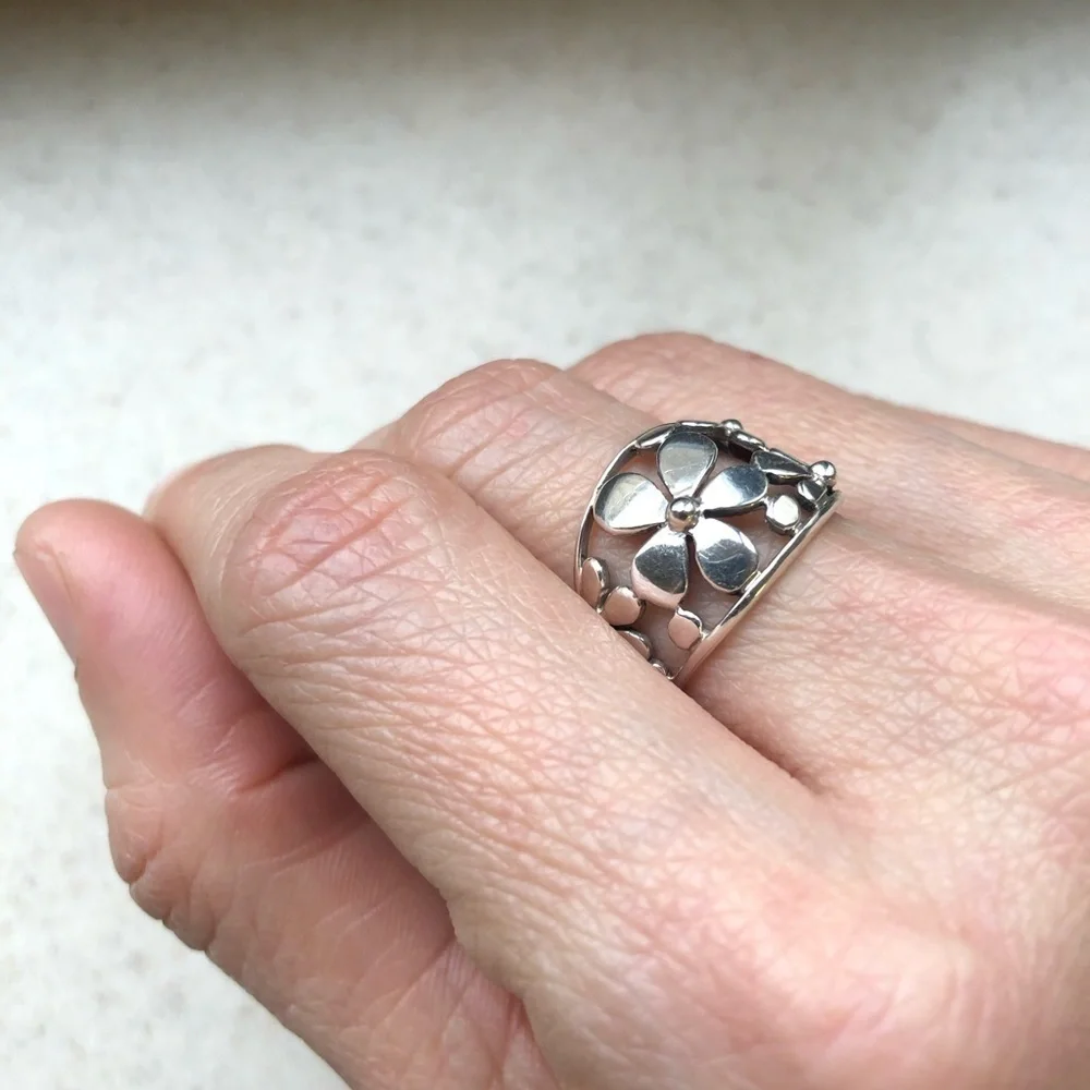 Women 925 Solid Sterling Silver Ring Size 8 Flower Texture Craft Statement Fall - Picture 2 of 8